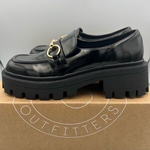 Urban Outfitters Women’s Black Boca Patent Leather Lug Loafers Size 8 NEW W/Box
